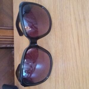 Sunglasses, cleaning cloth